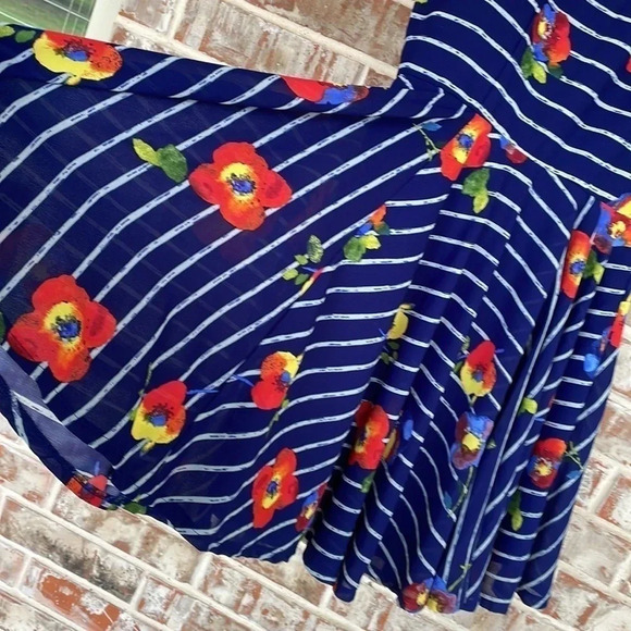 Maison Jules Blue Striped Floral Skeeveless Skater Dress - Picture 4 of 10